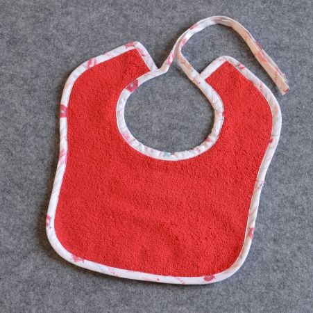 Schlabberlatz Vogelhausmotiv Vorderseite